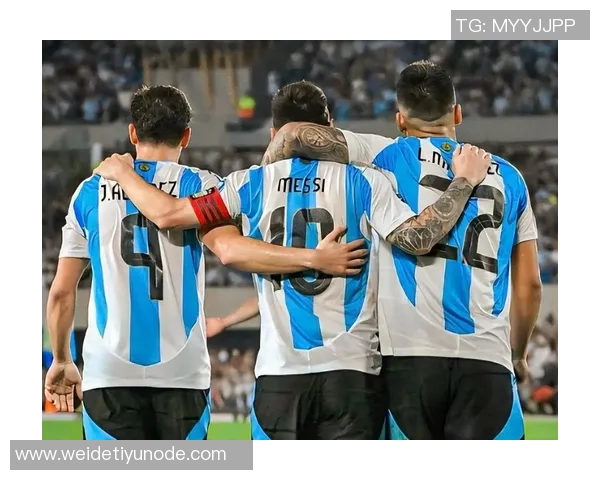 小西蒙尼称赞小蜘蛛为西甲最佳9号与梅西同场是无上的荣耀