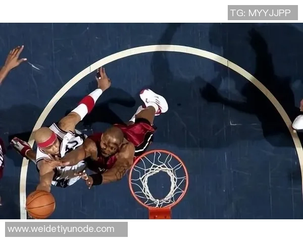 卡梅隆托马斯展现超强实力24投12中贡献33分9助攻成新一代空砍达人