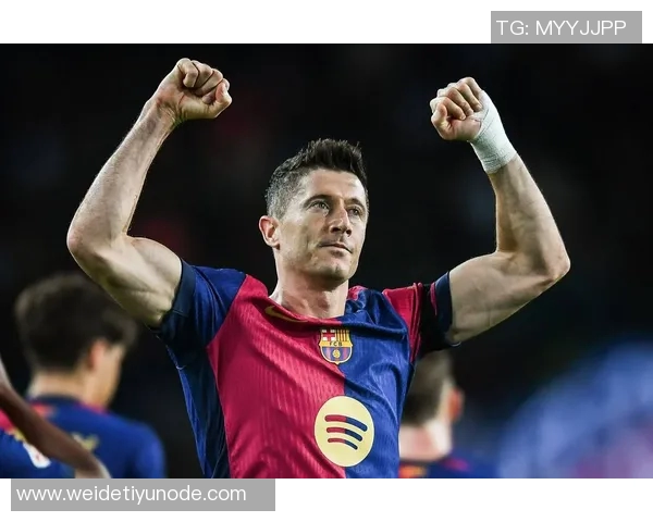 巴萨宣布不续约37岁莱万他拒绝前往阿拉伯联赛寻求新挑战